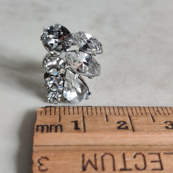 Sherman Single Earring - Picture 4 of 6